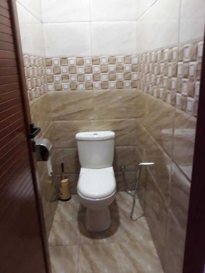 Rs Villas - Three Bedrooms Share Apartment With Private Room And Free Wifi And 100Mts To The Beach And Ac And 100Mts To Bus Stop And Pool Flic-en-Flacq Esterno foto